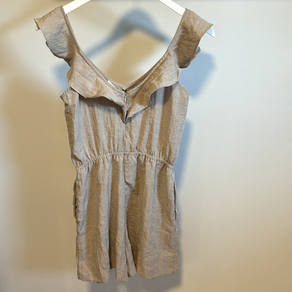 H&M romper. - Picture 5 of 8